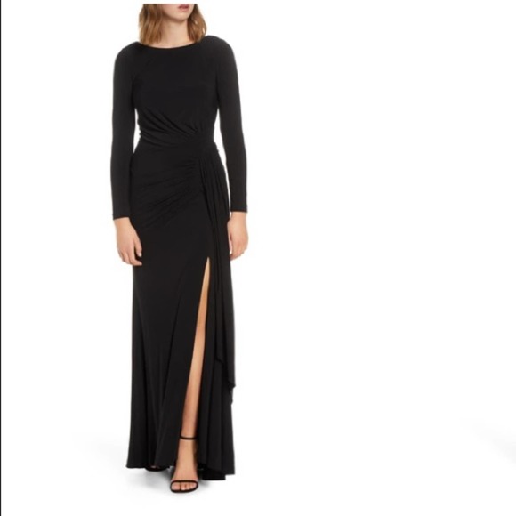 Vince Camuto Dresses & Skirts - NWT Vince camuto long sleeve black ruched gown